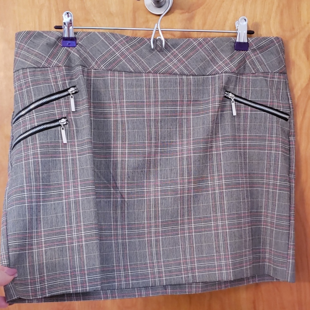 Plaid mini skirt